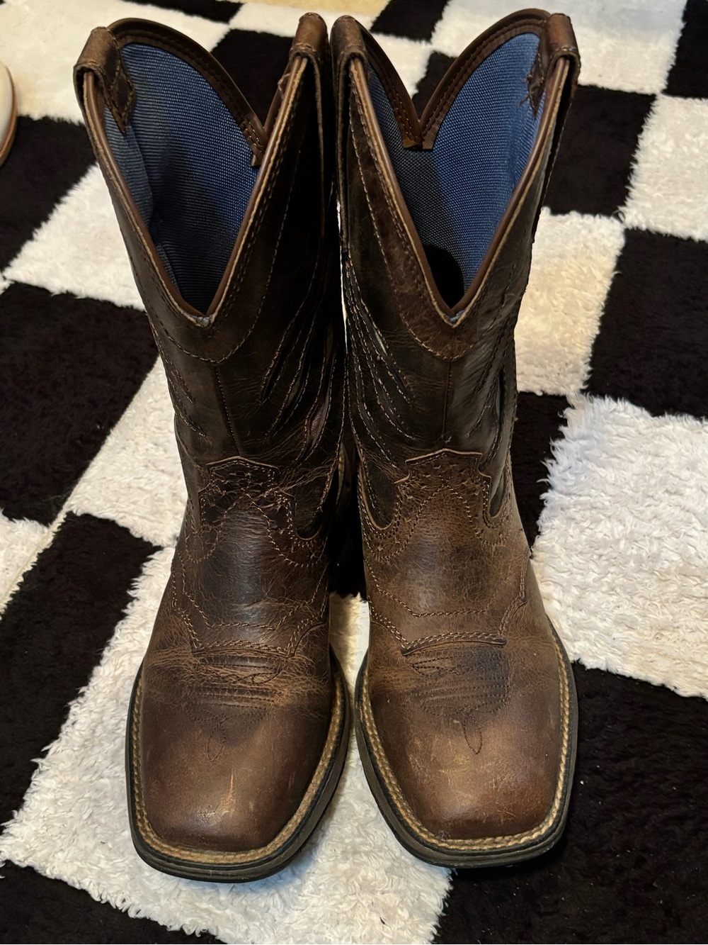 Brown Leather Cowboy Boots - Classic Western Style